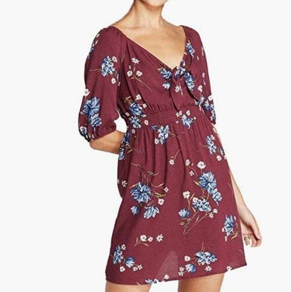 Xhilaration Dresses & Skirts - Xhilaration Women's Floral Print Mini Dress